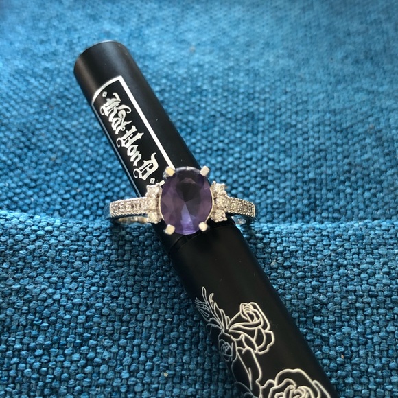 decorative ring - new with tag - Picture 1 of 2